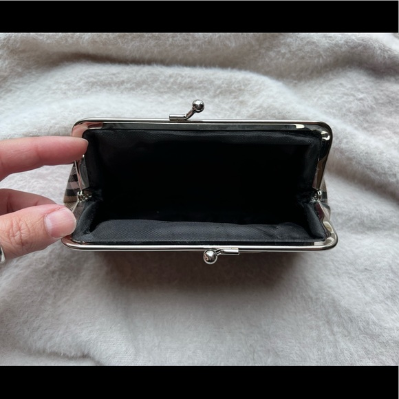 Modella Coins Purse - Picture 3 of 13